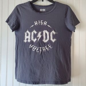 CLEARANCE! AC⚡️DC Shirt Women's Sz S